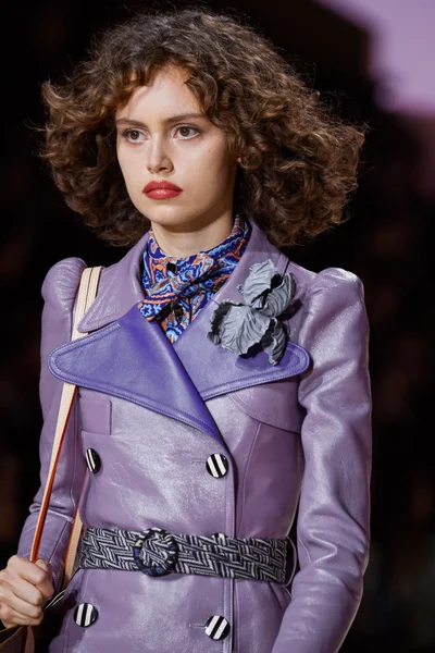 Look 64